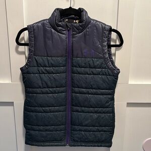 Girls Under Armour navy puffer vip up vest size youth small